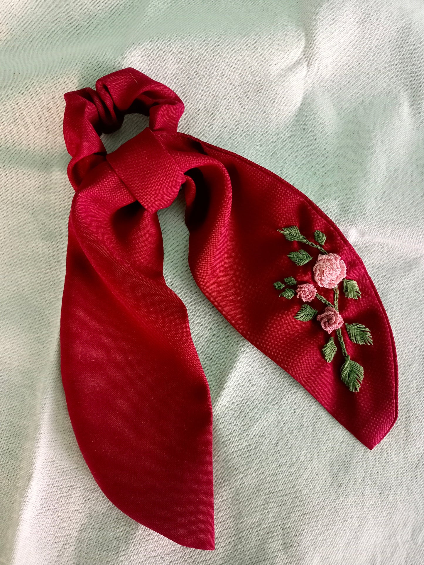 Listón bordado a mano María $17.5 usd