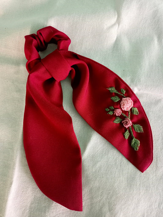 Listón bordado a mano María $17.5 usd