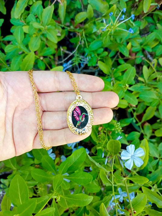 Colibrí bordado a mano ($15usd)