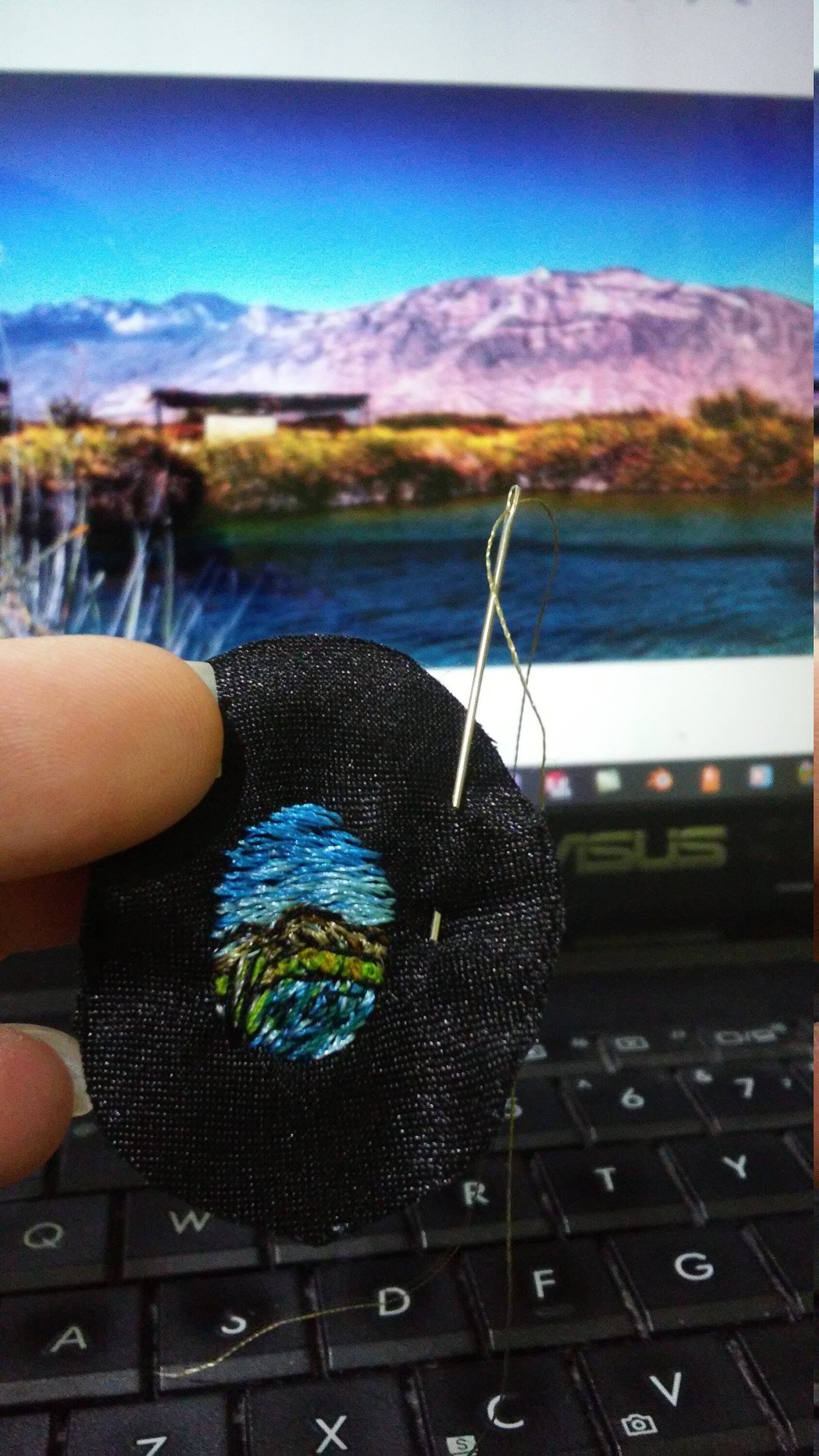 Collar: Mini adaptación bordada de Cuatrocienegas, Coahuila $35 usd