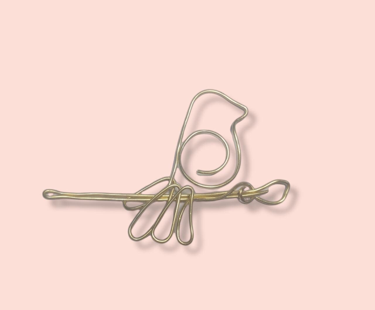 Engarzado: Broche para cabello en forma de ave $3.75 usd