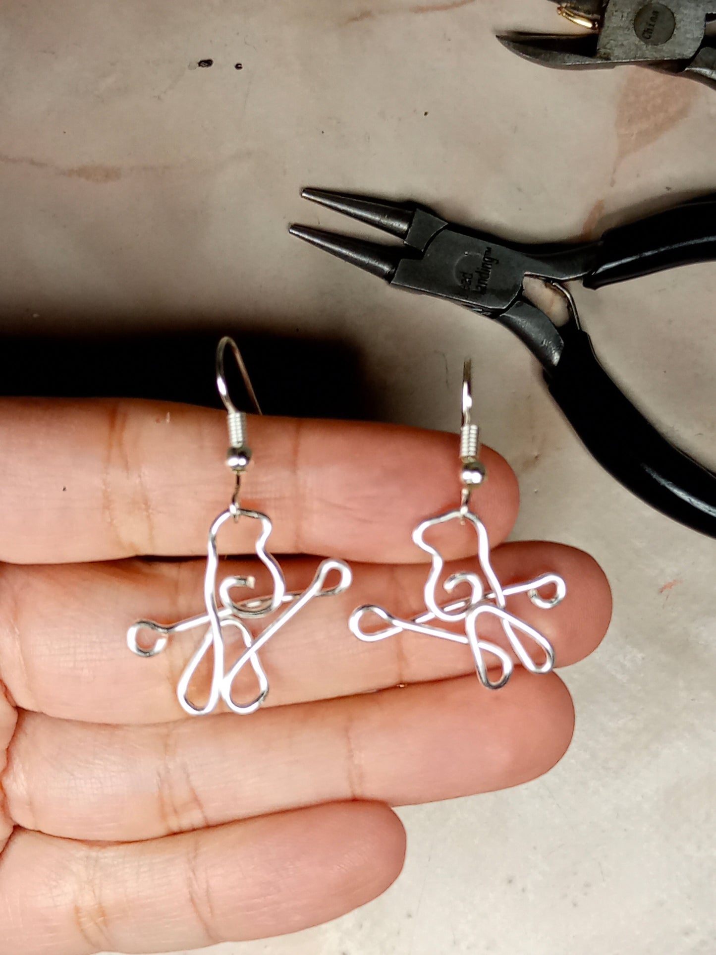 Engarzado: Aretes de pájaros cantores $3 to $6 usd