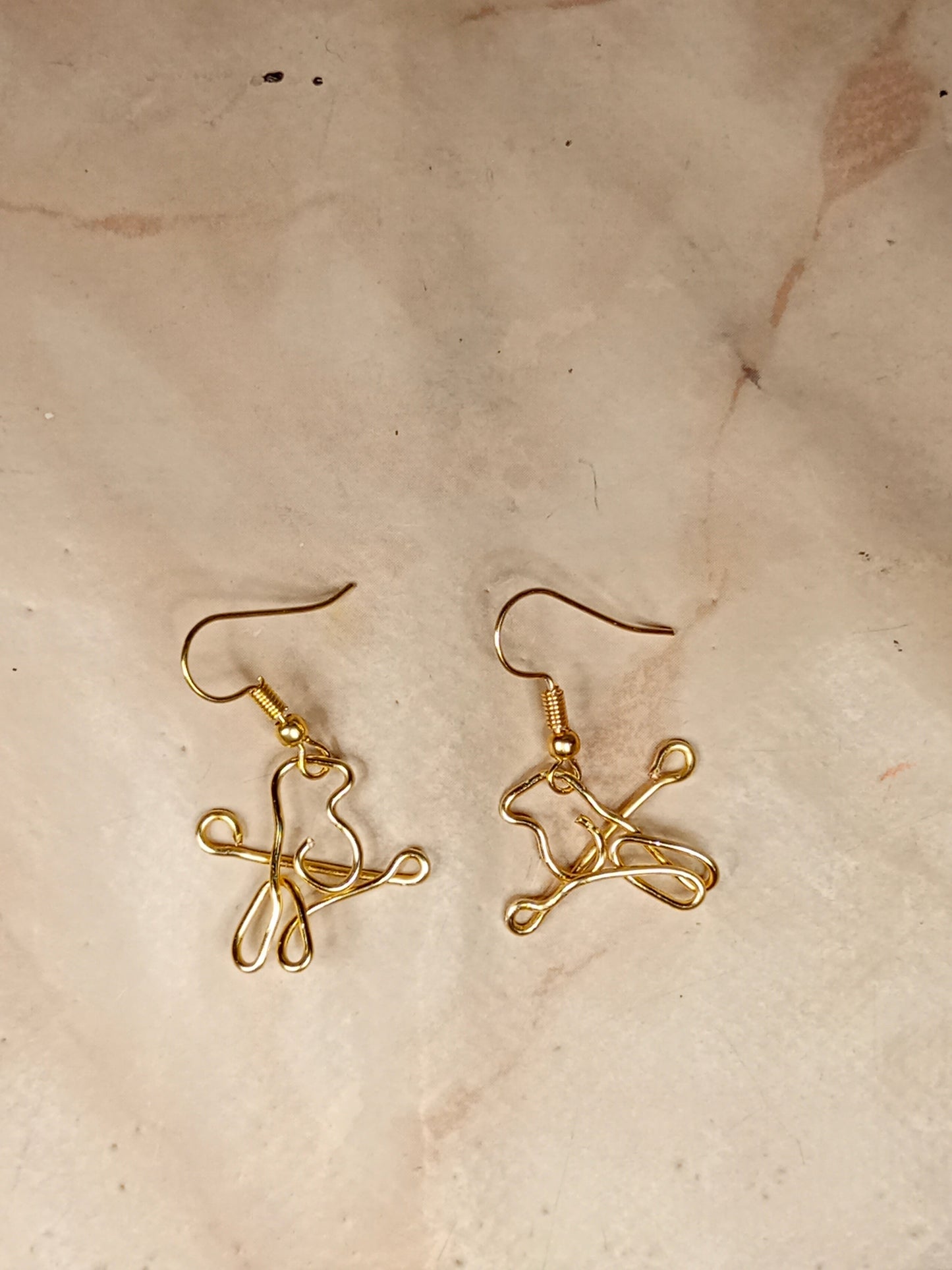 Engarzado: Aretes de pájaros cantores $3 to $6 usd