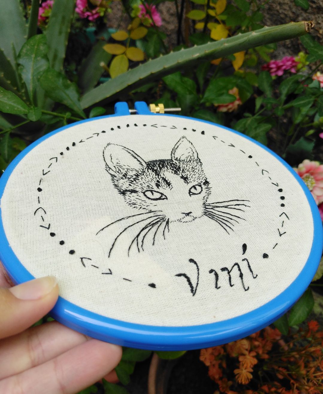 Bordado de 1 mascota para enmarcar ($45-$325 usd)