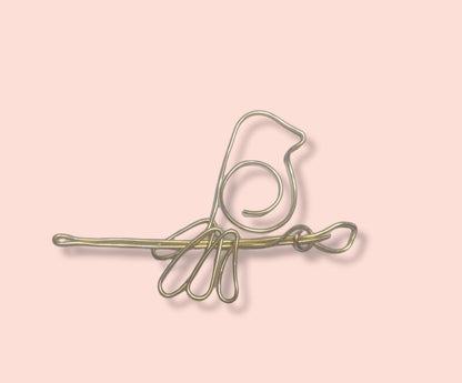 Engarzado: Broche para cabello en forma de ave $3.75 usd
