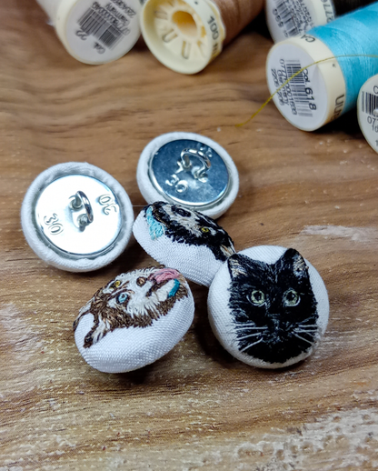 Paquete de 1 a 5 botones forrados (1 mascota por botón)  ($25 to $110usd)