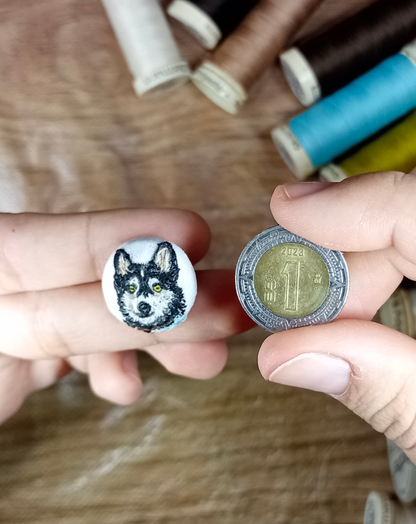 Paquete de 1 a 5 botones forrados (1 mascota por botón)  ($25 to $110usd)